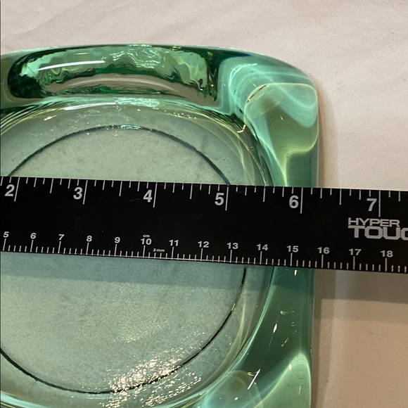 Solid Green Glass Ashtray or Trinket Holder. Heavy, almost 4 lbs. MCM. - Picture 9 of 9